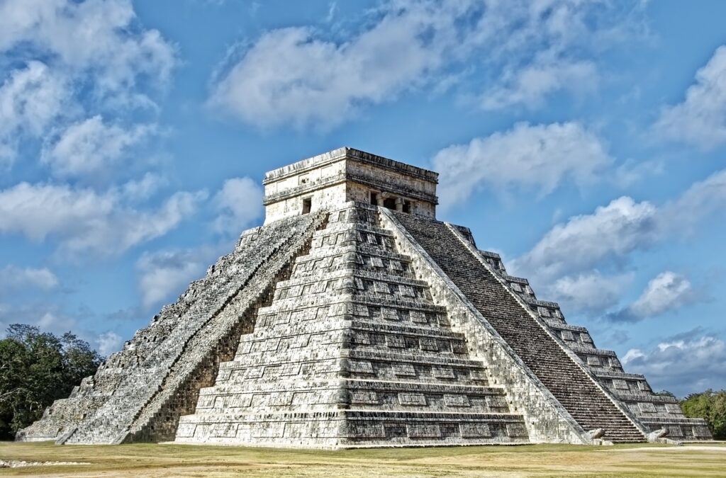 Chichen Itza mexico pyramid