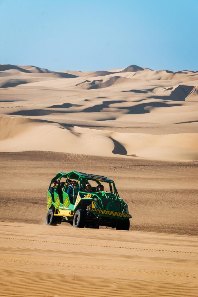 Huacachina buggy